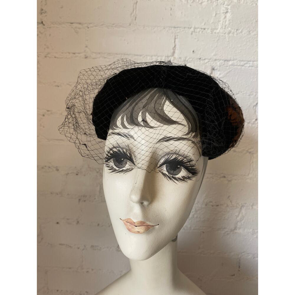 vintage 1950s velvet headpiece with feathers pheasant veil 50s hat millinery mcm